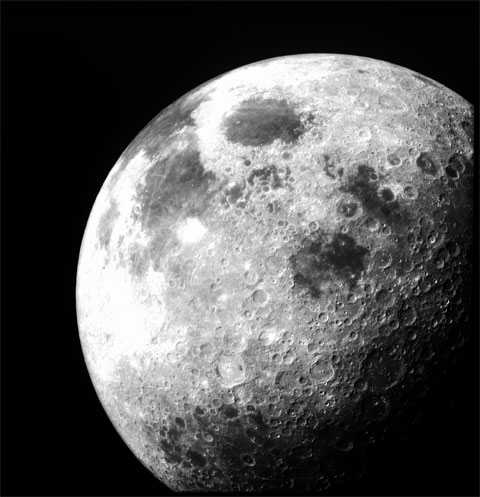 Астрономы заглянули под поверхность Луны