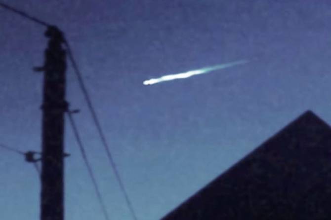 Над Калифорнией засняли падающий объект с НЛО