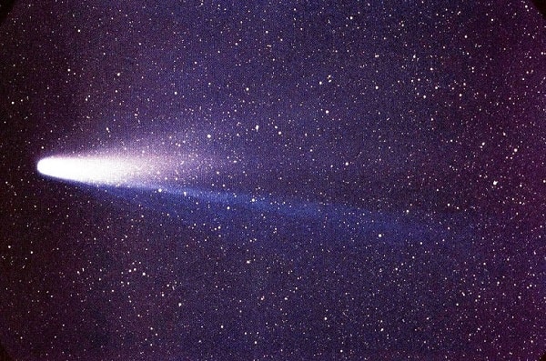 Ученые прогнозируют: комета Галлея предвещает Земле катастрофу в 2061