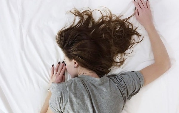 Осознанные сновидения помогли спящим пообщаться с учеными